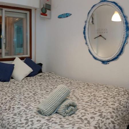 Blue Double Private Room At Front Beach - Habitacion Doble En La Playa บาเลนเซีย ภายนอก รูปภาพ