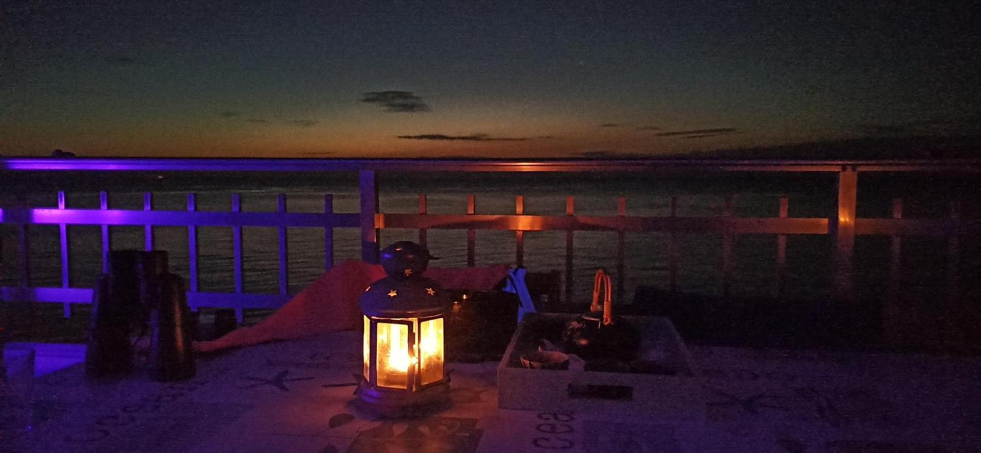 Blue Double Private Room At Front Beach - Habitacion Doble En La Playa บาเลนเซีย ภายนอก รูปภาพ