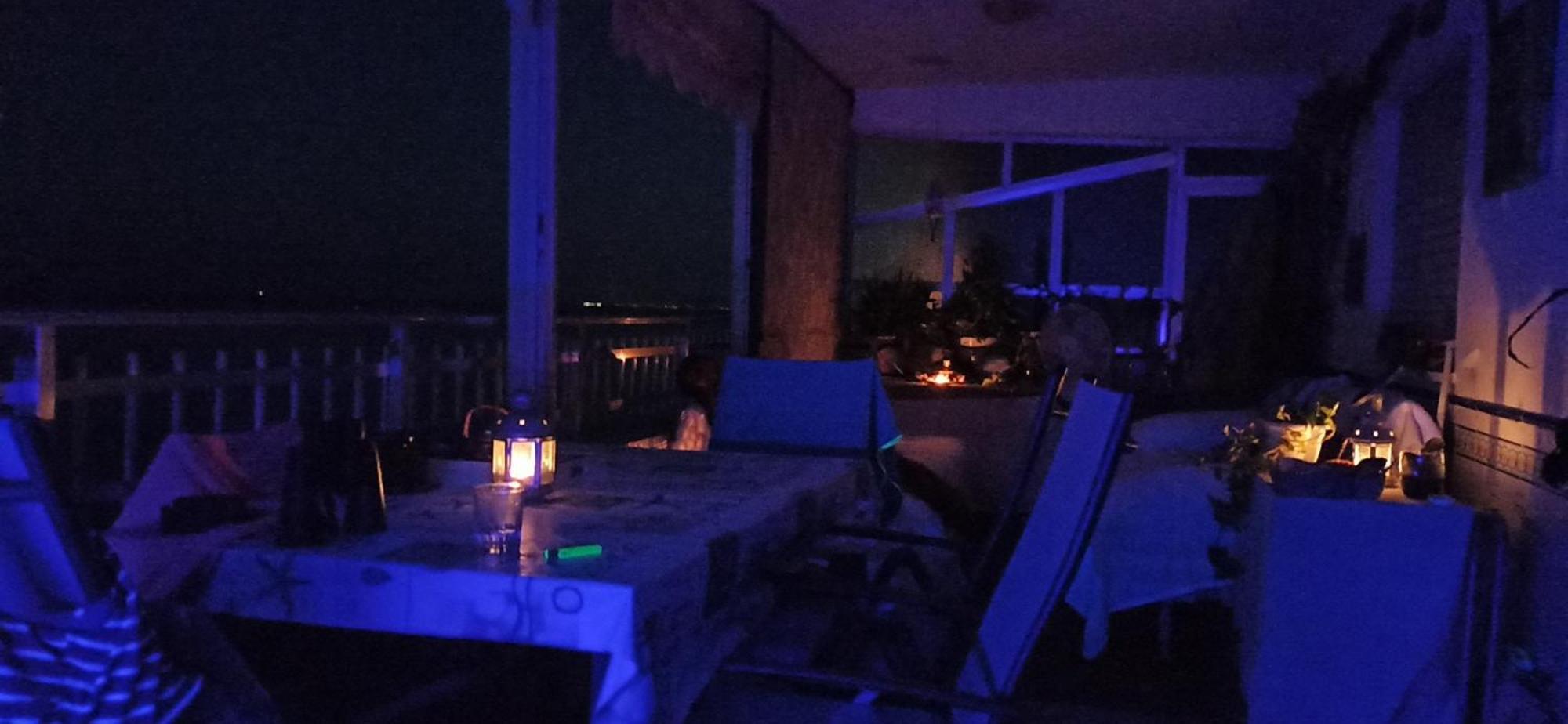 Blue Double Private Room At Front Beach - Habitacion Doble En La Playa บาเลนเซีย ภายนอก รูปภาพ
